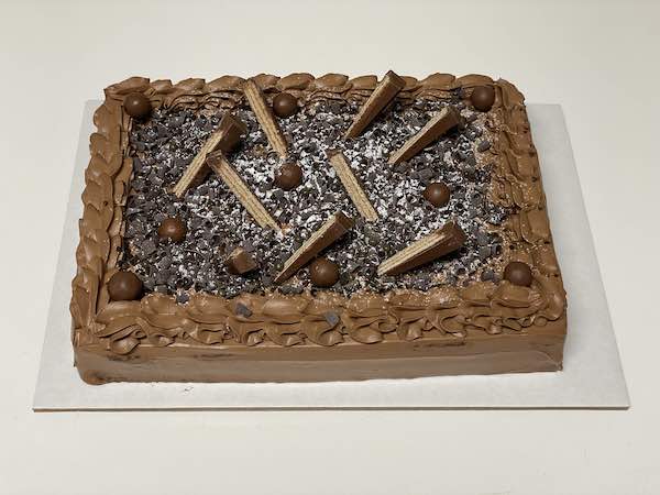 Large Chocolate Deluche